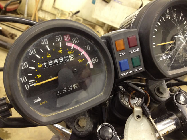 YAMAHA MOTORCYCLE SPEEDOMETER